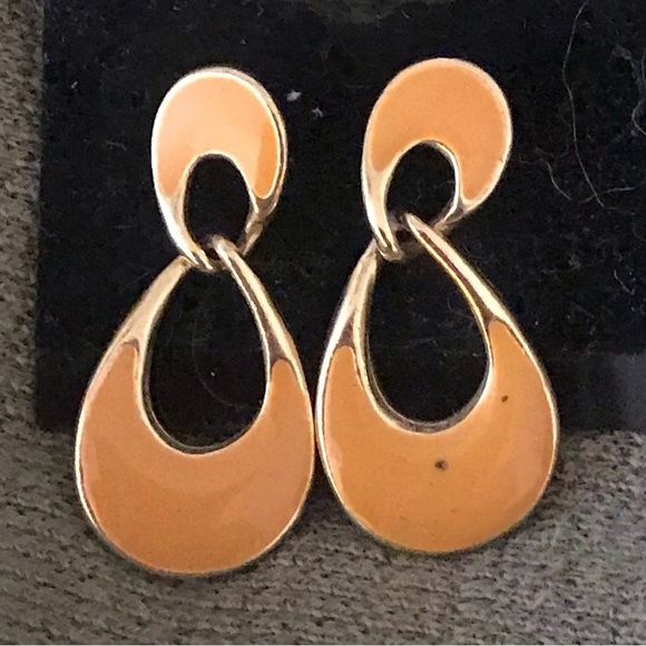 Vintage Jewelry - Vintage Gold Tone Enamel Pierced Earrings